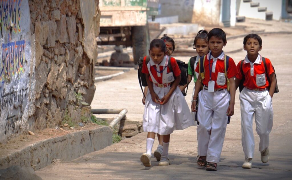 rte-gujarat-ews-eligibility-2025-26